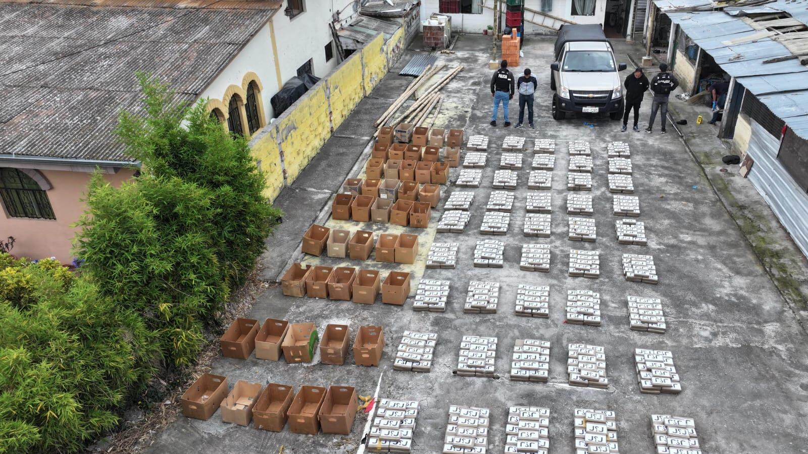 Así ocultaban más de USD 2 millones en cocaína en una casa en Tumbaco