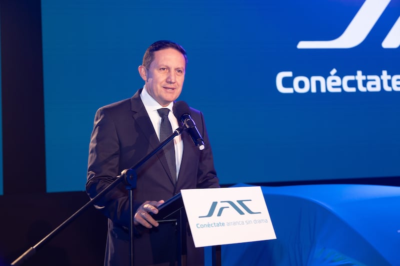 Santiago Guevara, Gerente General de Armacar