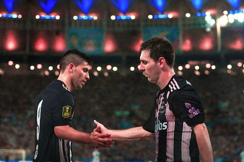 ¿El último baile de “La Pulga”? Sergio Agüero y Lionel Messi se reencontrarían en la Kings League de Gerard Piqué e Ibai Llanos