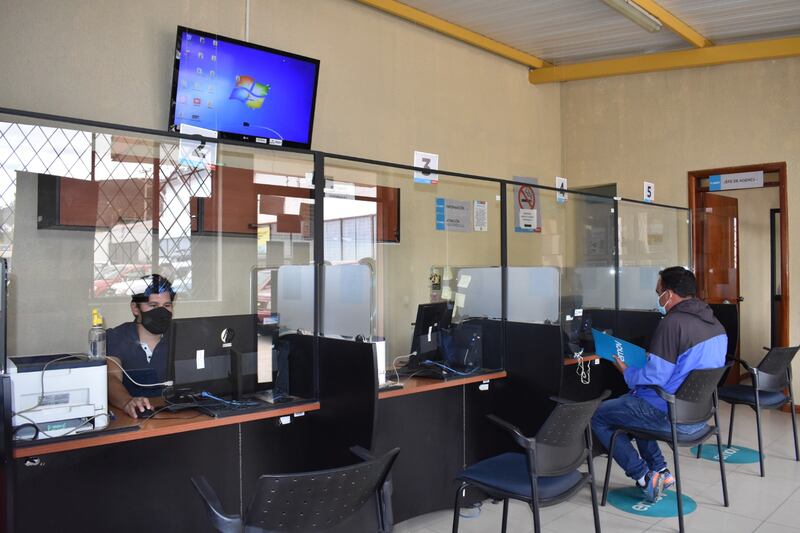 Inició la matriculación vehicular en Cuenca