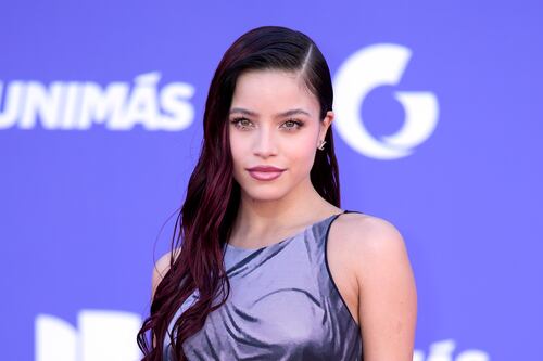 Emilia Mernes rompió en llanto en los Latin Grammys ¿Fue por la infidelidad de Duki?