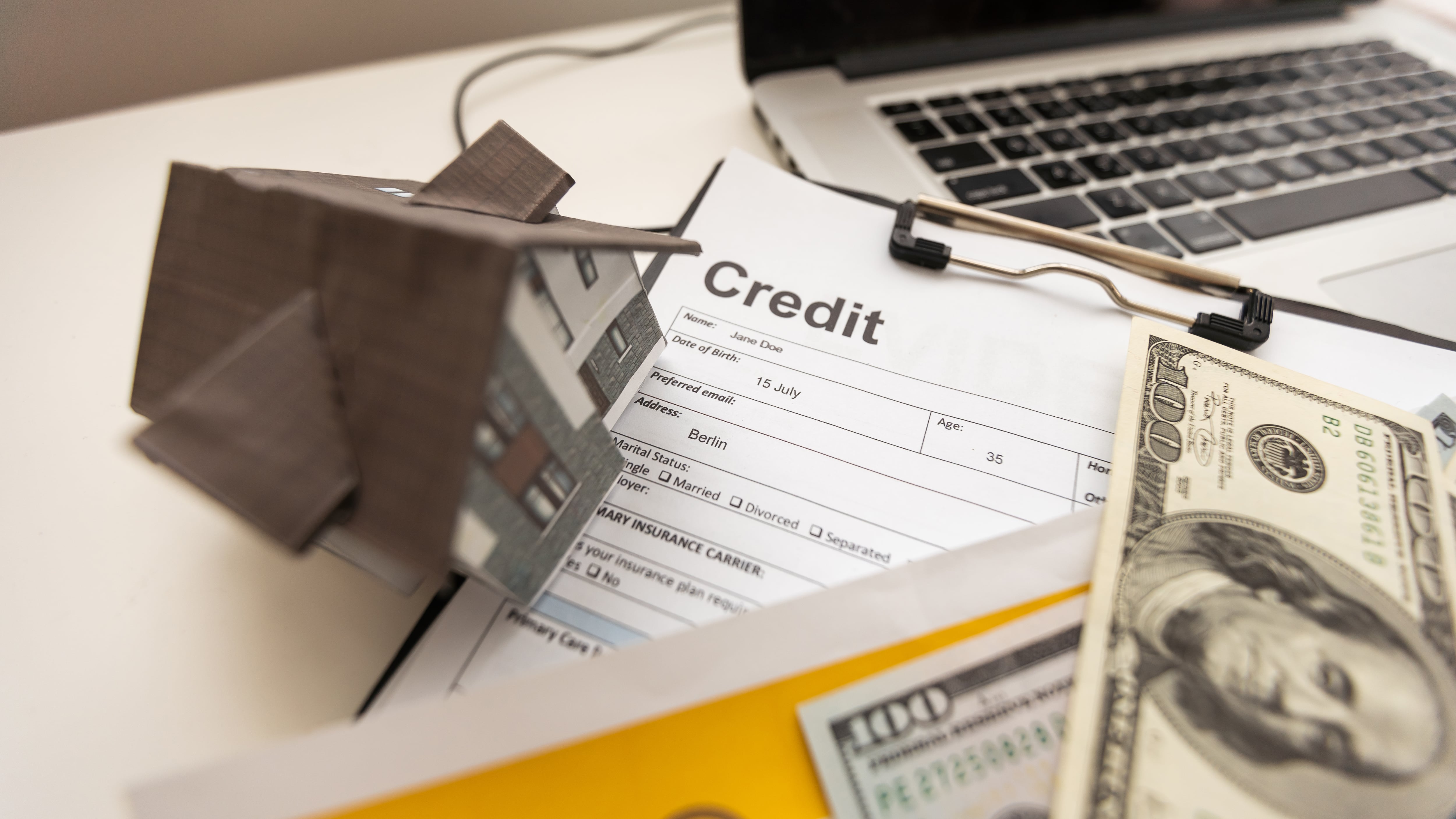 Imagen de la compra de una casa