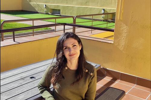 El síntoma poco común de cáncer de mama que salvó la vida de una joven de 27 años