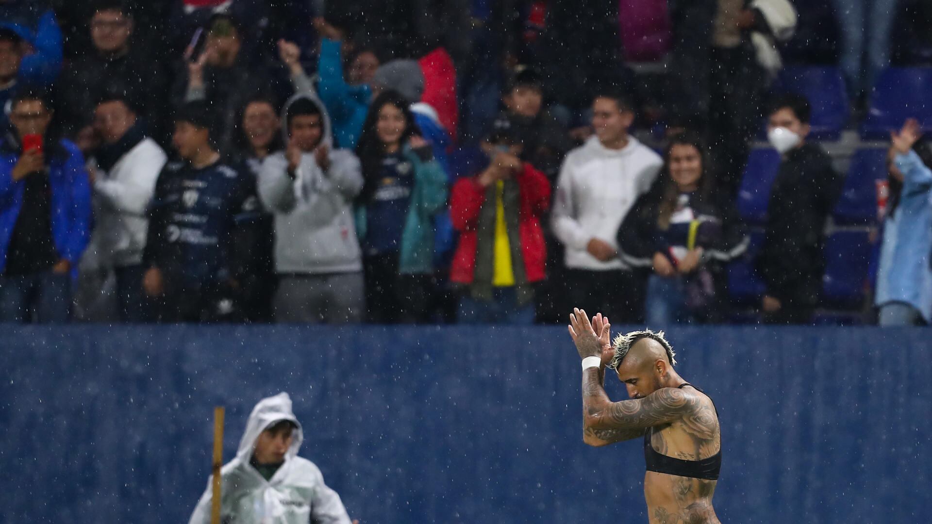 Arturo Vidal durante la Recopa Sudemericana entre IDV y Flamengo