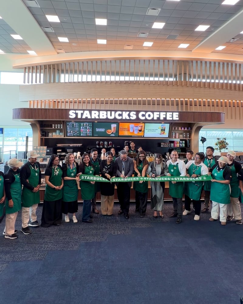 Starbucks abre su primera cafetería en el Aeropuerto Internacional Mariscal Sucre de Quito