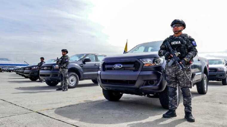 ¿Dónde están las 28 camionetas blindadas que eran destinadas para funcionarios con alto riesgo?