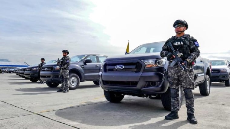 ¿Dónde están las 28 camionetas blindadas que eran destinadas para funcionarios con alto riesgo?