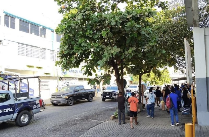 Estudiante desata tiroteo y asesina a dos profesoras en México