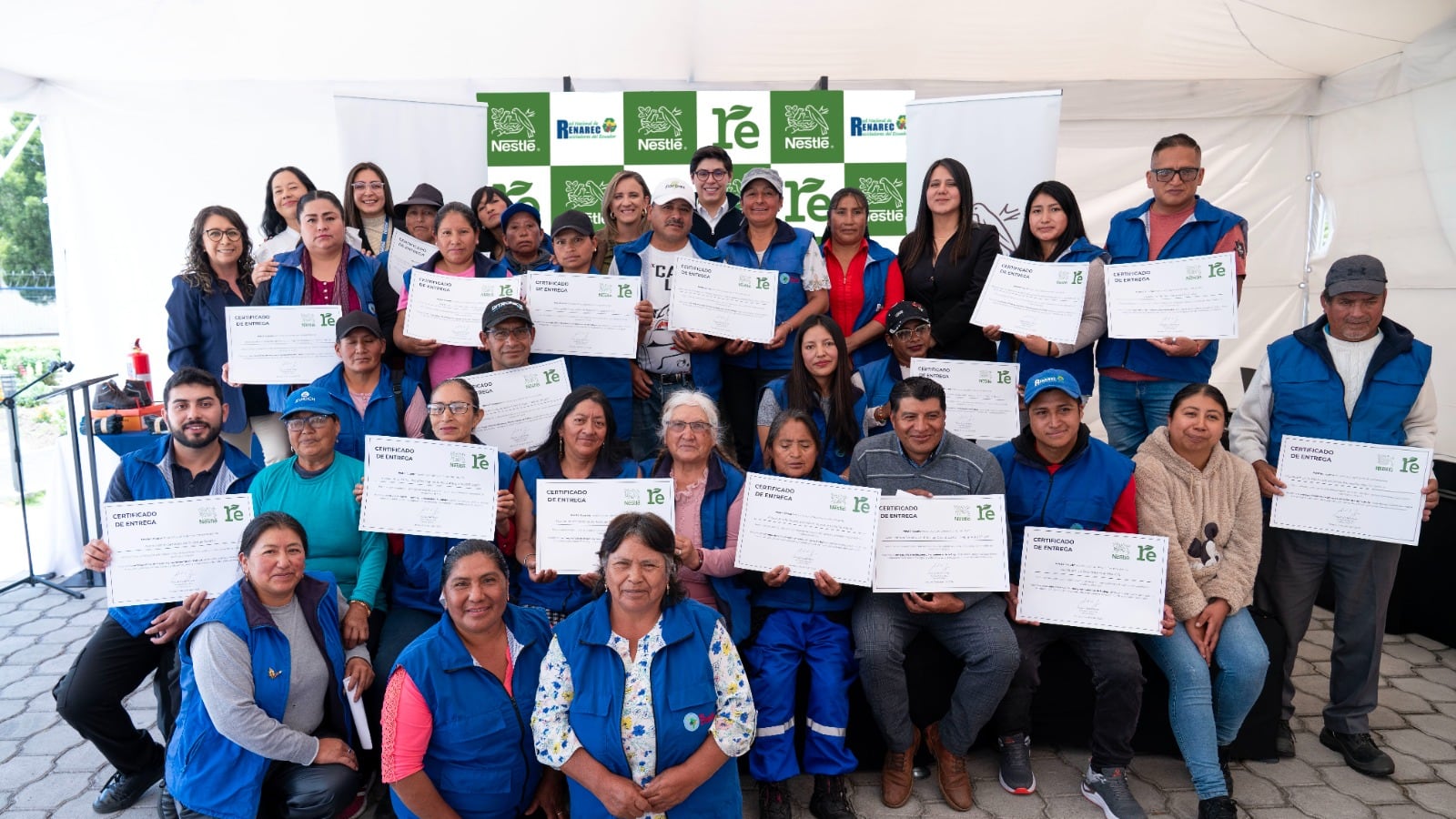 Nestlé Ecuador y la Red Nacional de Recicladores del Ecuador (RENAREC)