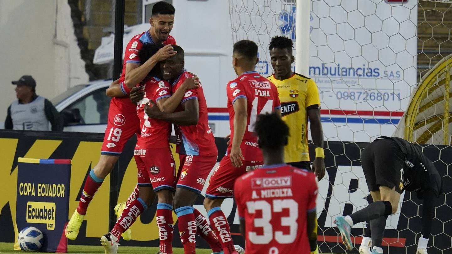 El Nacional festeja su gol