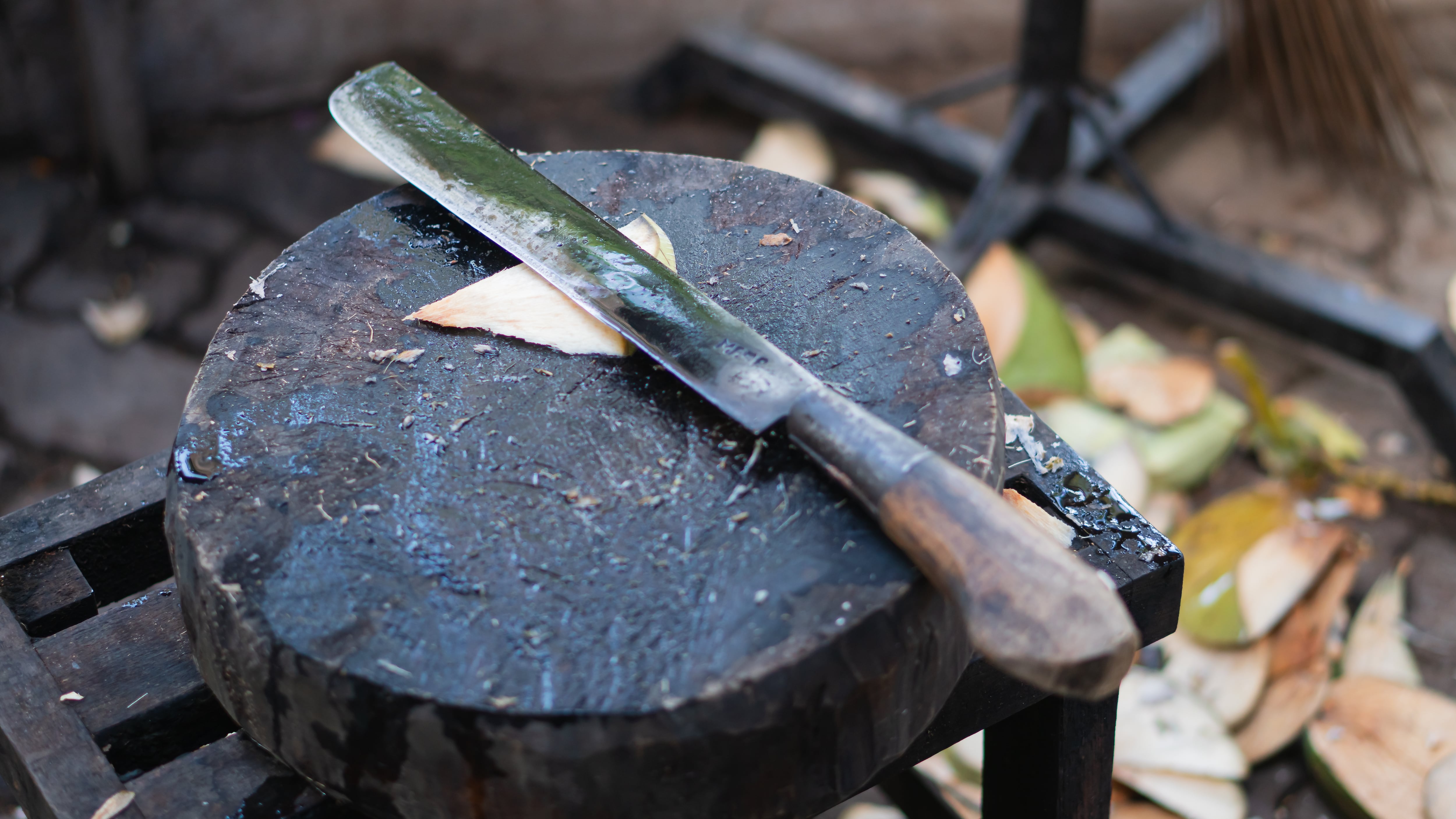Riña en el sur de Quito deja a un hombre herido con machete en brazos y cabeza