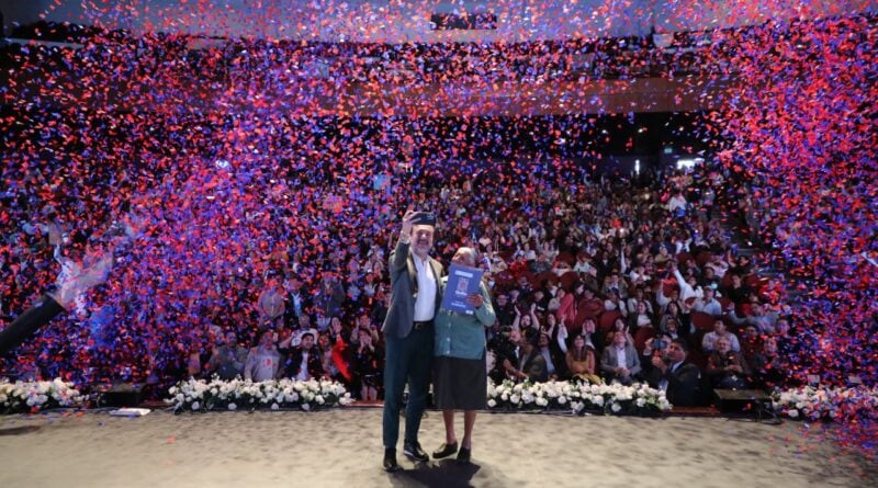 Suman 5.800 familias que cuentan con título de propiedad legalizado en la capital.