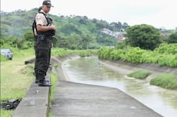Así fue como hallaron a la familia en el ‘canal de la muerte’ tras ser asesinados en Guayaquil