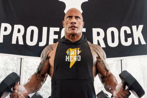Comentarista de UFC acusa a The Rock y Conor McGregor de uso de esteroides