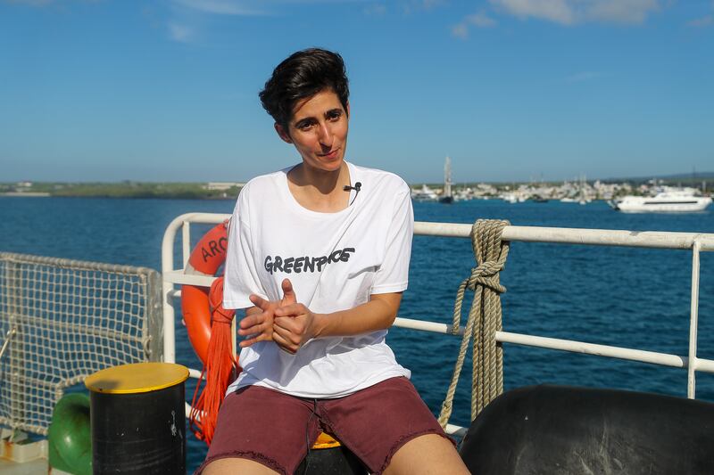 La actriz española Alba Flores aboga en las Galápagos por ratificar Tratado de los Océanos