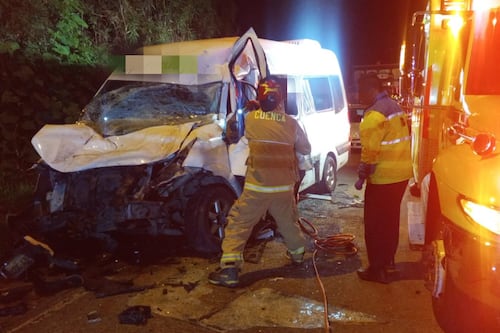 Fatal accidente en la vía Cuenca – Molleturo deja un muerto y siete heridos