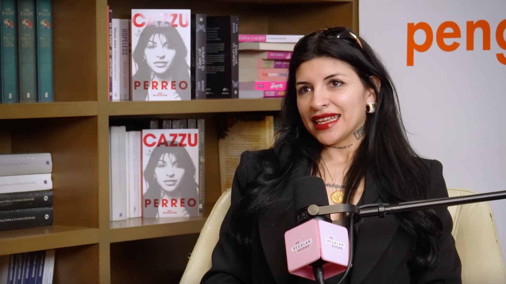 Cazzu en el podcast 'Se regalan dudas'