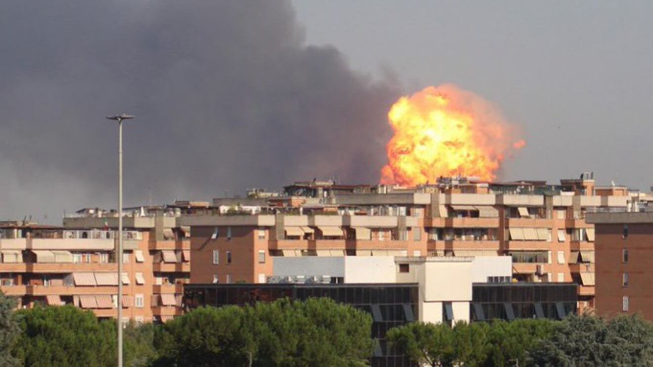Explosión en gasolinera de Roma deja 45 heridos y causa pánico por fuga de gas