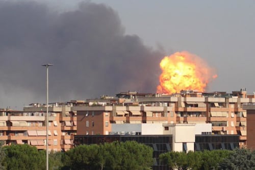 Explosión en gasolinera de Roma deja 45 heridos y causa pánico por fuga de gas