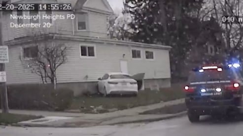 Niños robaron y chocaron un auto en Ohio - Fuente: Video de X