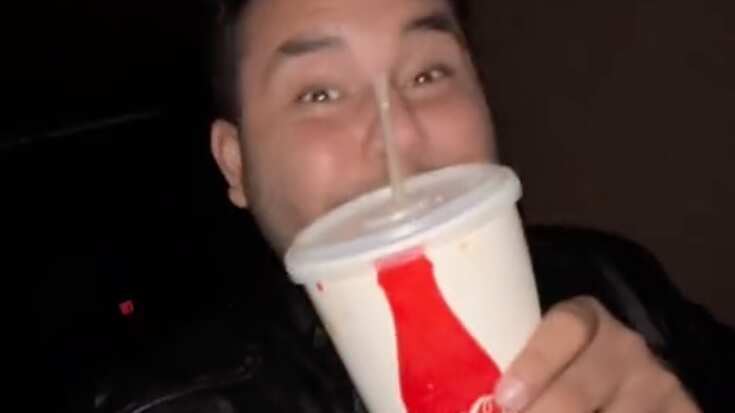 Se quedó dormido en el cine.