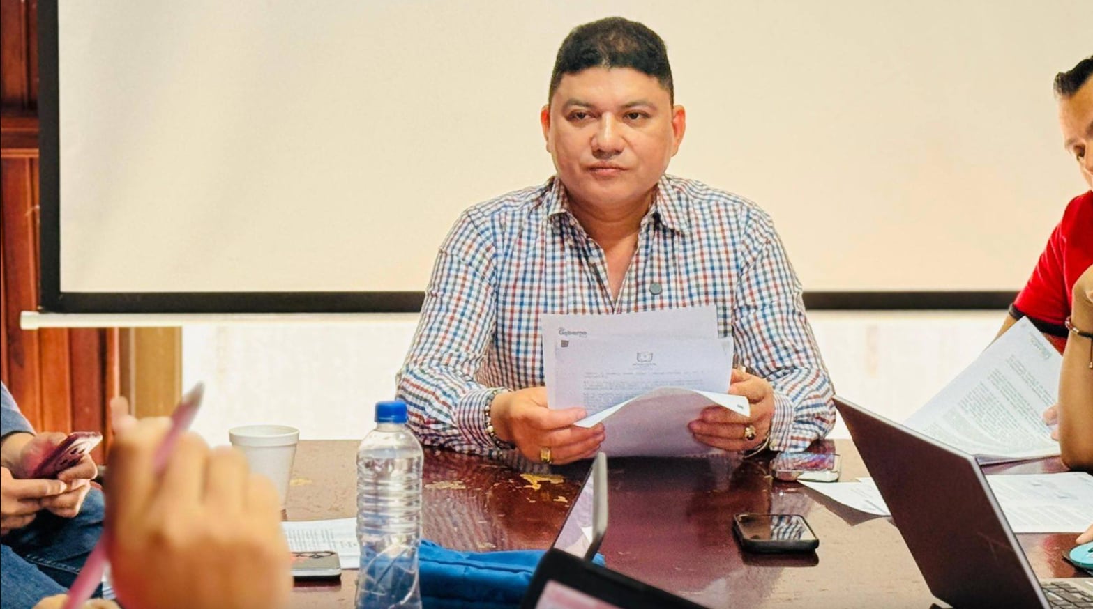 Alcalde de Rocafuerte se salva de milagro de un atentado armado 