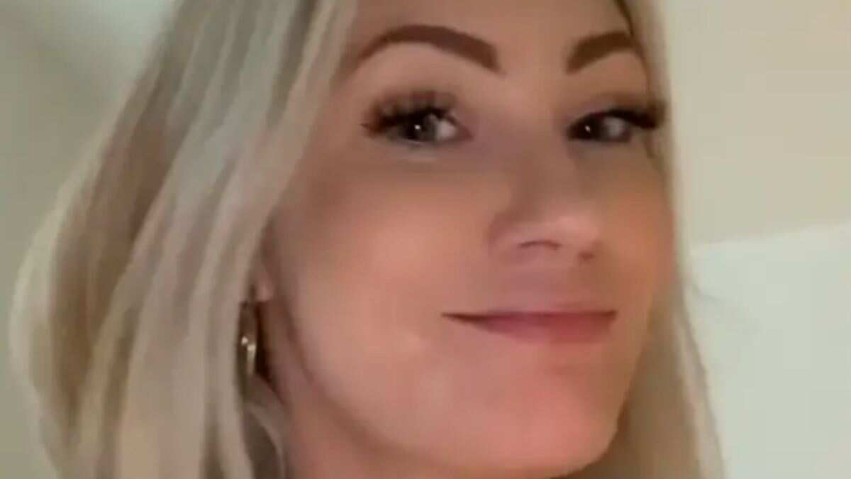 Nicole Johnson se metió en problemas por usar TikTok.