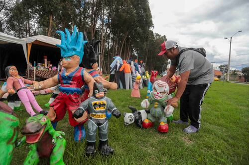 Fin de año en Cuenca: estas son las áreas habilitadas para comercializar monigotes