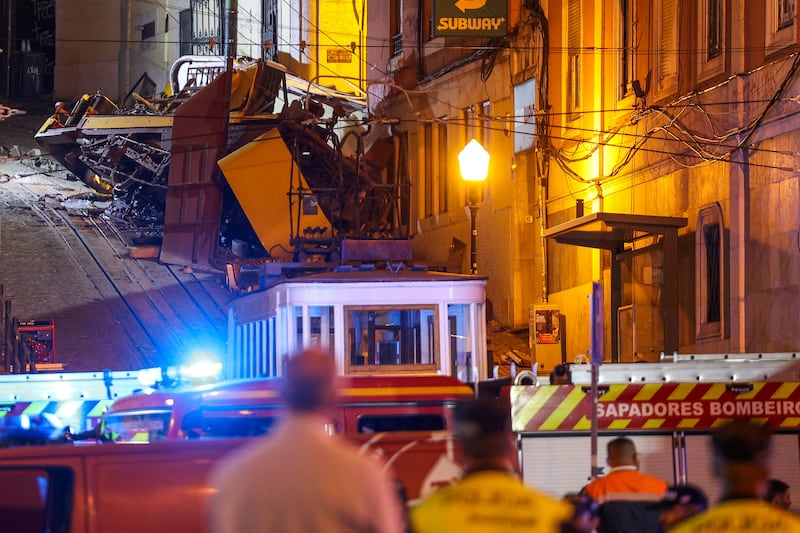 15 muertos y 18 heridos en el accidente de un funicular en Lisboa, según autoridades – Metro Ecuador