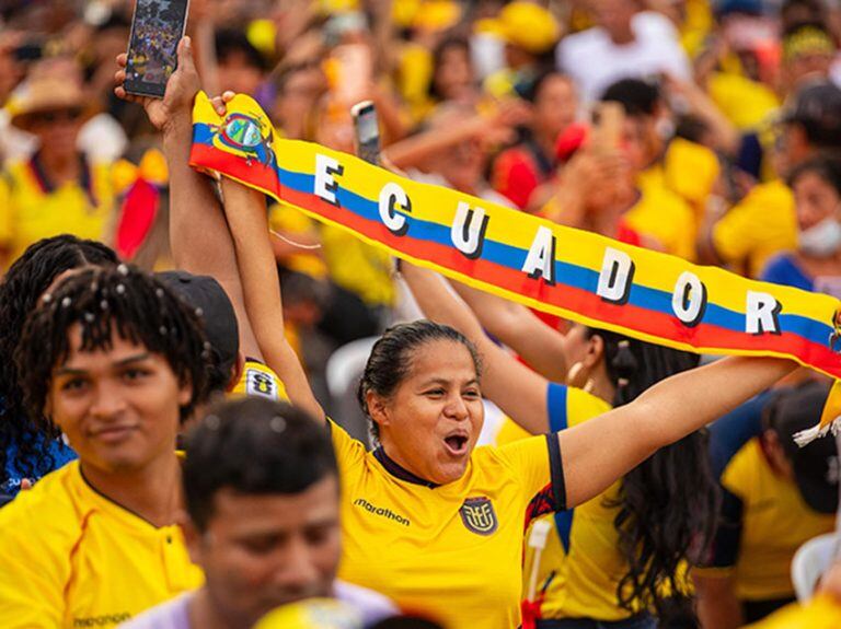 Las mejores fotos que dejó la pasión de los hinchas ecuatorianos en Guayaquil durante el Mundial