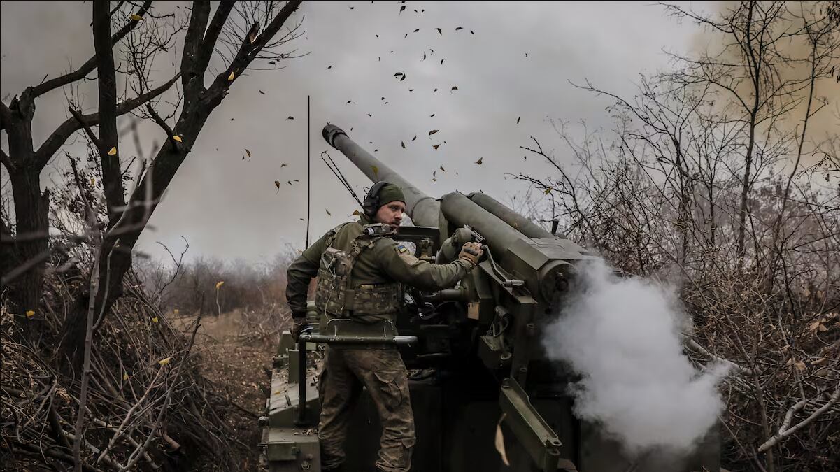 Tropas ucranias en Chasiv Yar, en la región de Donetsk.