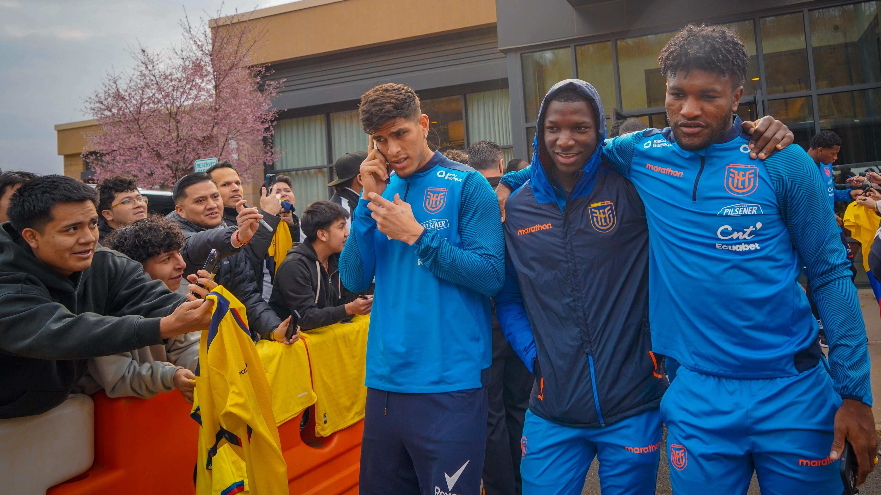 Ecuatorianos acudieron a observar a la Tricolor