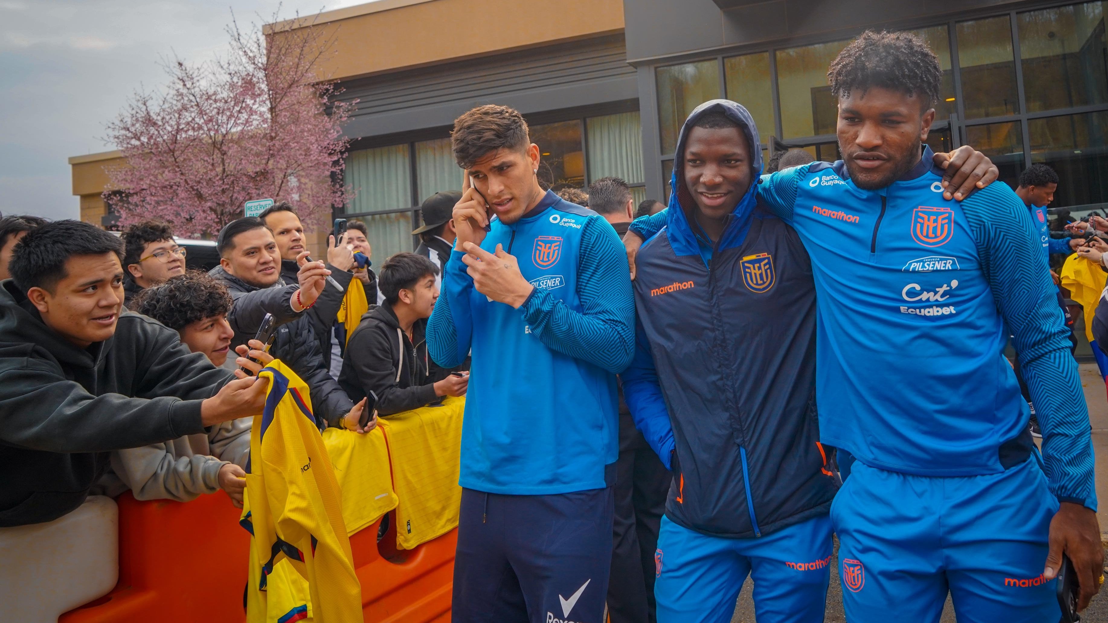 Ecuatorianos acudieron a observar a la Tricolor