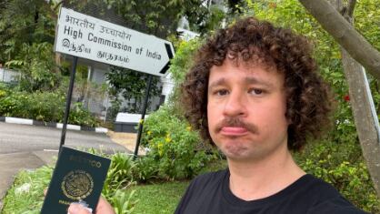 Luisito Comunica no podrá ir a la India.