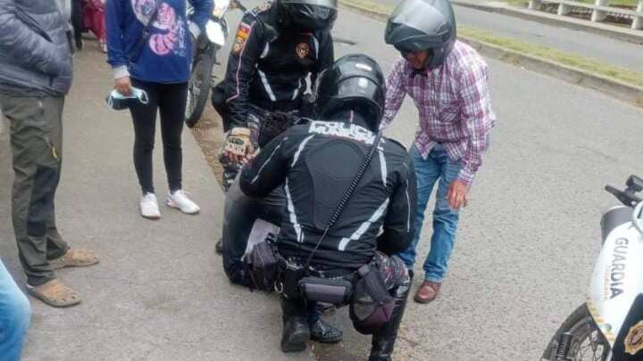 Un hombre de 30 años intentó lanzarse desde un puente en Cuenca