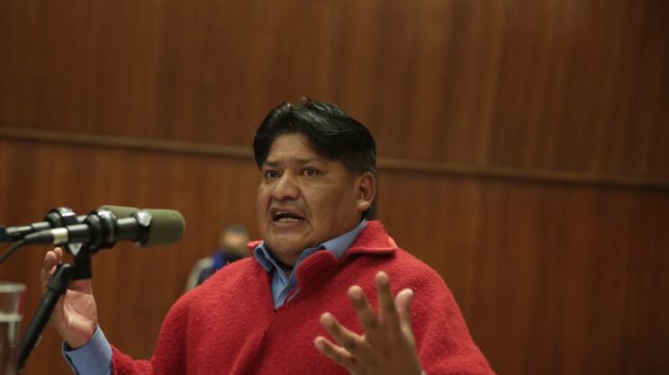 Asambleísta Peter Calo