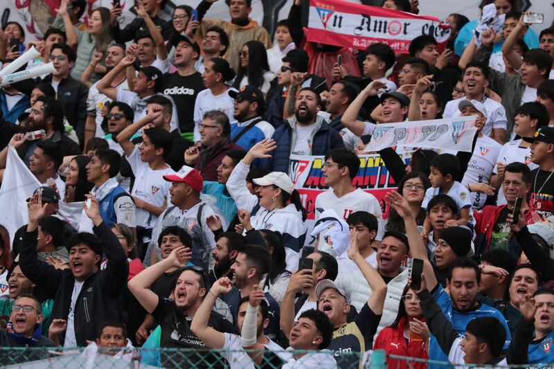 Hincha pierde su ojo tras disparo de proyectil de goma de la Policía Nacional