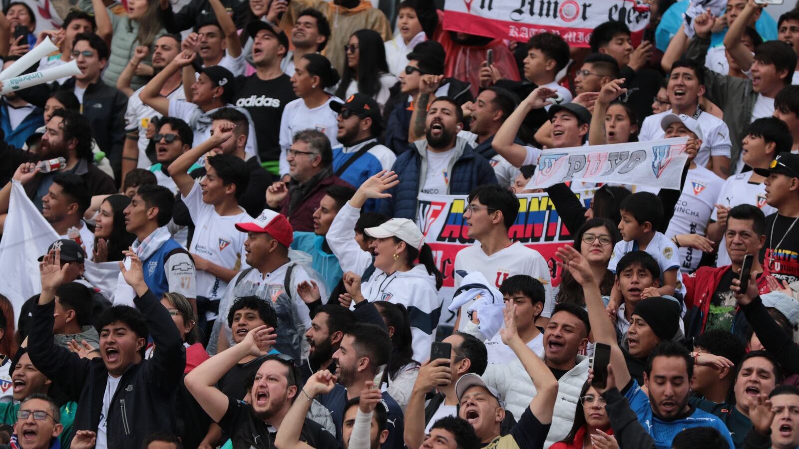 Hincha pierde su ojo tras disparo de proyectil de goma de la Policía Nacional