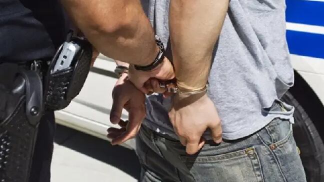 Menor fue agredida por su pareja, quien intentó acabar con su vida y provocó la muerte del bebé que esperaba