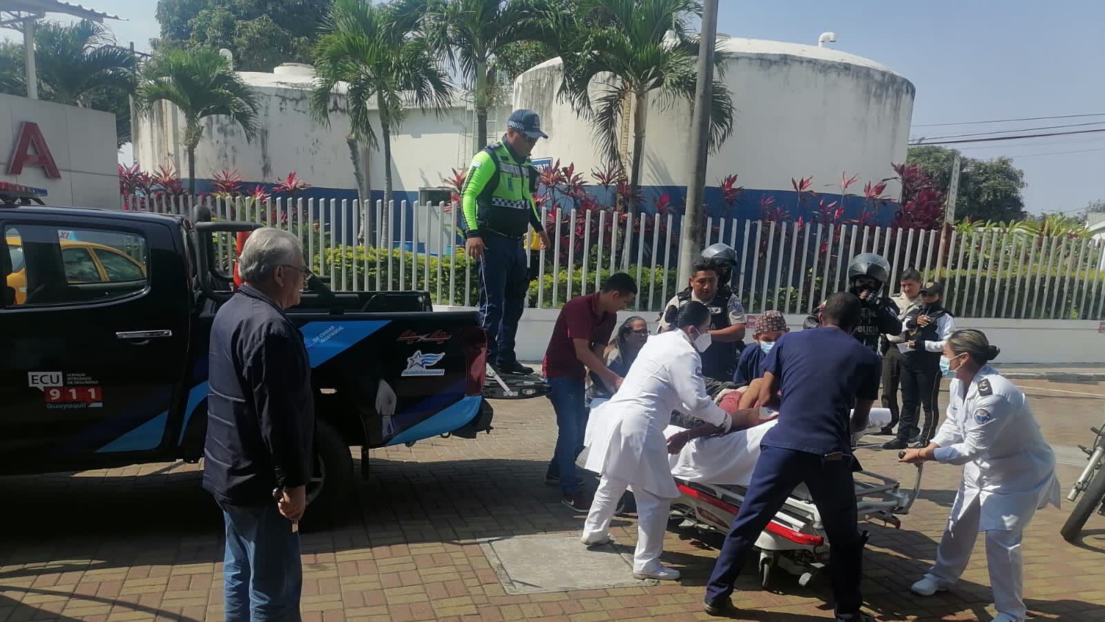 Policías atacados en UPC de Suburbio de Guayaquil