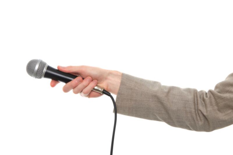 Periodista recibe ataque