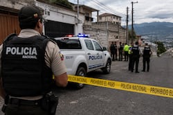 Policía perdió la orientación tras beber un jugo y reo bajo su custodia, en arresto domiciliario, escapó en Quito
