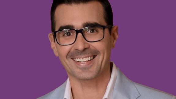 Daniel Noboa Azin designó a Andrés Guschmer como ministro de Deportes