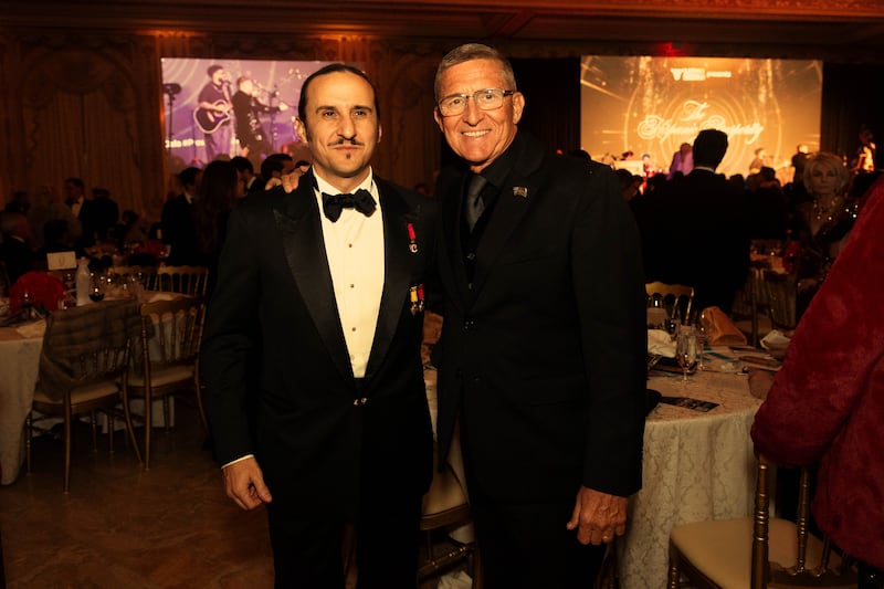 Casa Ecuador y la institución internacional de soberanía funcional TEON (The Embassy of Nature)