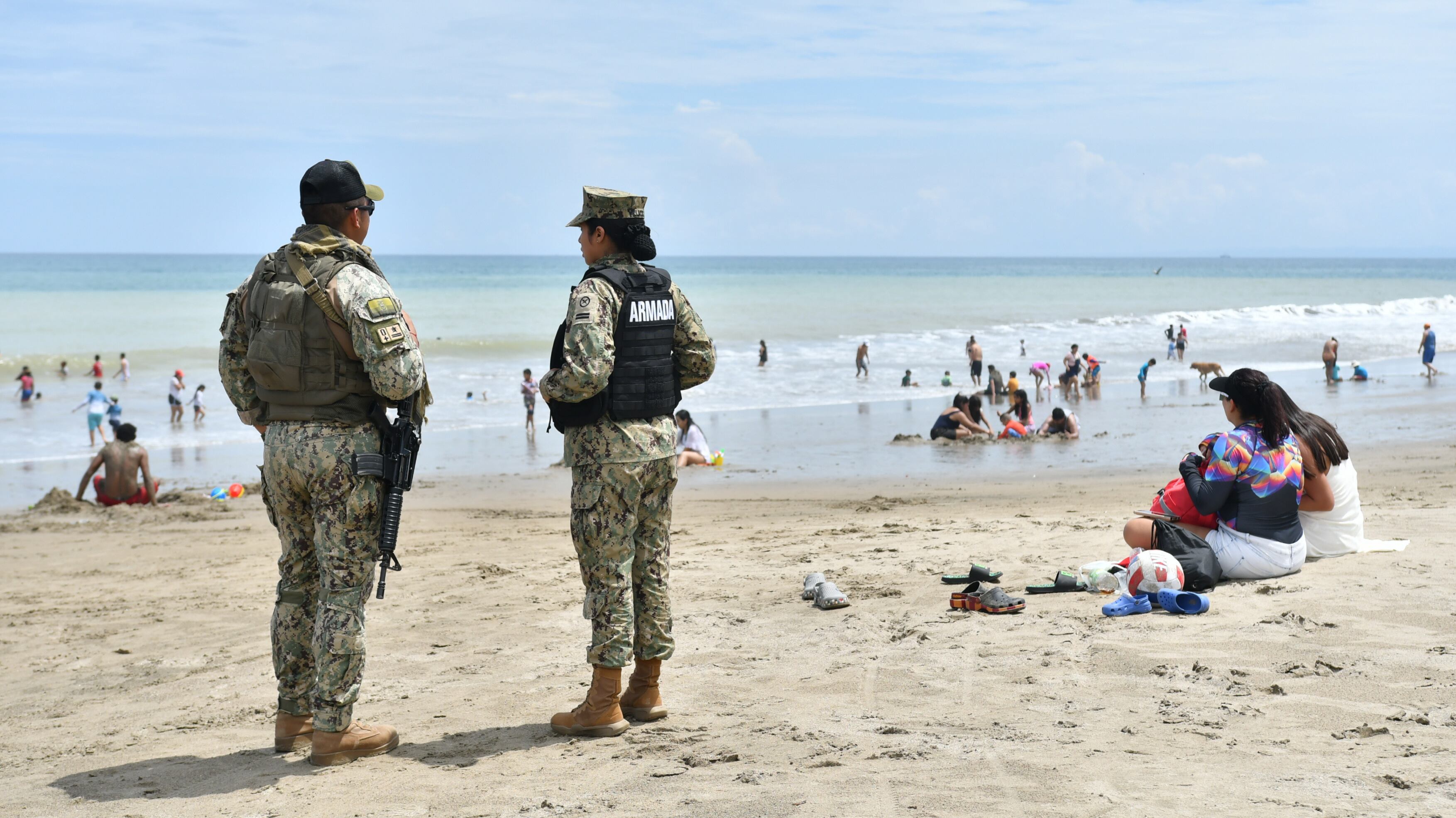 Turista residente en Quito muere ahogado en playa de Manta