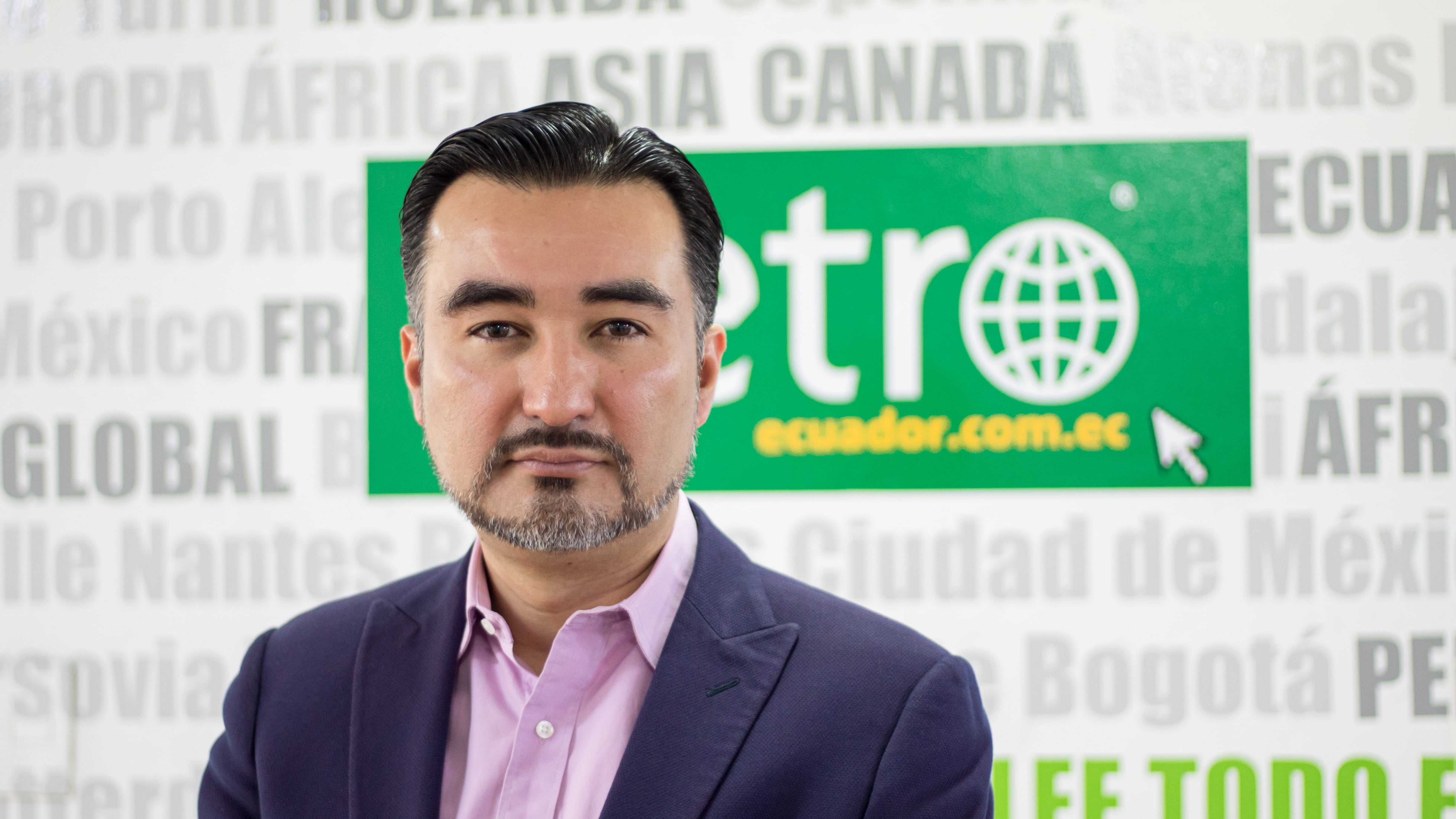 Fabián Idrovo, Gerente de Ventas de iShop en Ecuador