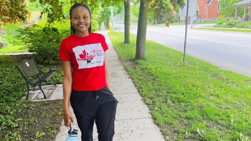 Padre lloraba mientras veía a su hija ahogarse en una piscina mientras transmitía en vivo por Facebook