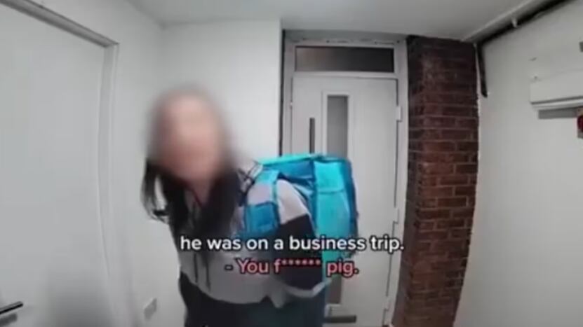 Mujer repartidora descubre a su esposo con otra mujer durante entrega de pedido