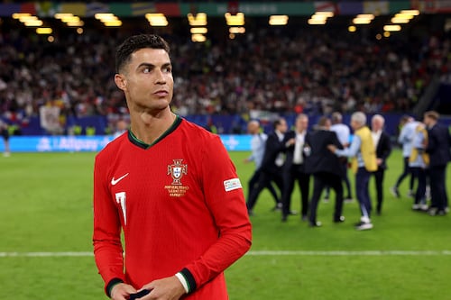 Desconsolado llanto de Pepe, el rostro de CR7 en su final