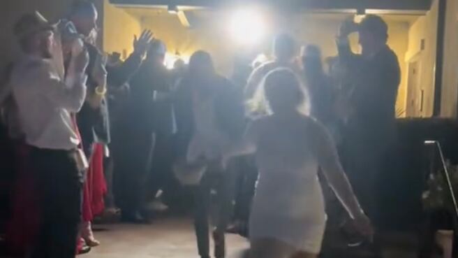 Novia se equivocó de esposo